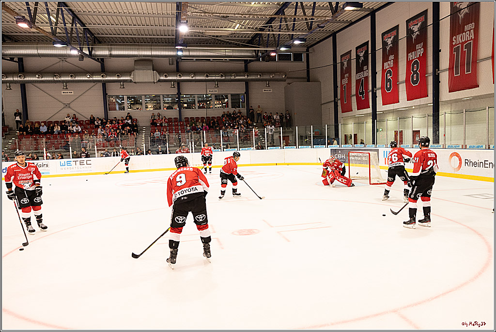 PENNY DEL 1. Testspiel Koelner Haie - Loewen Frankfurt; Koeln, 27.08.2023